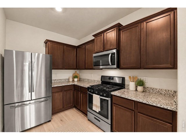 Property Photo 9 STAGED
