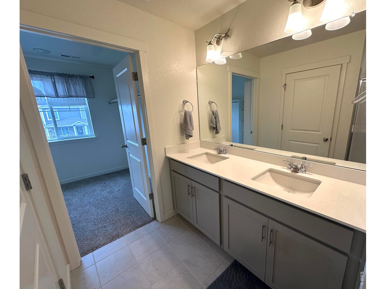 Property Photo 18 Primary Bath