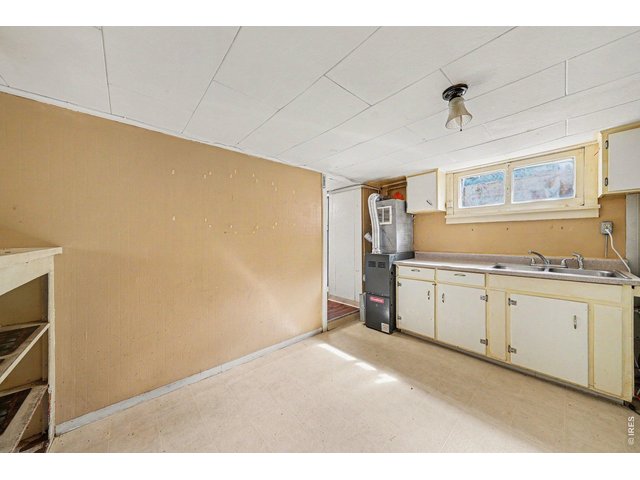 Property Photo 15 Basement