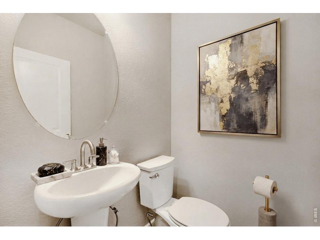 Property Photo 17 Powder Bathroom