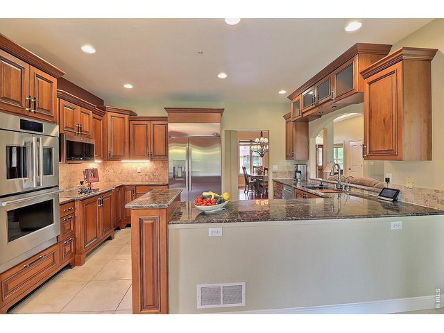 Property Photo 16 A Kitchen That Is Sure to Please!