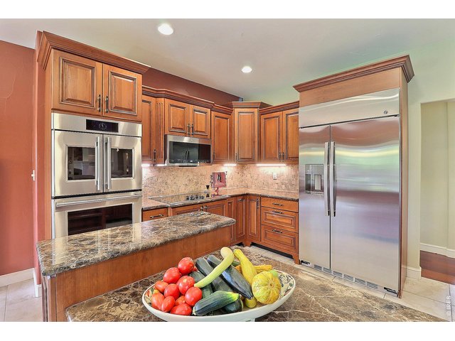 Property Photo 17 NEW Top of the Line GE Cafe Appliances