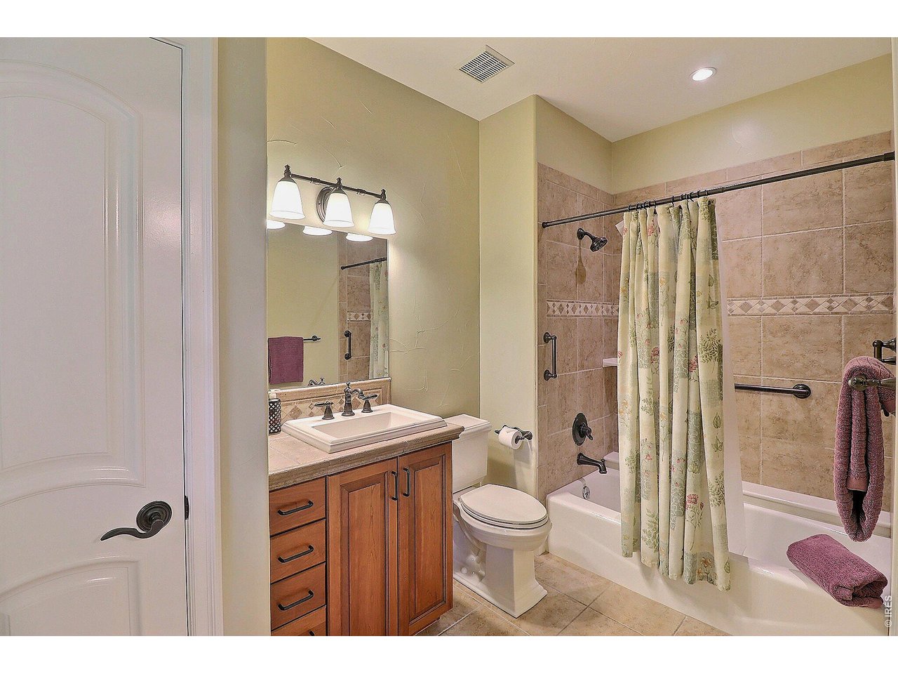 Property Photo 28 with Private Bathroom