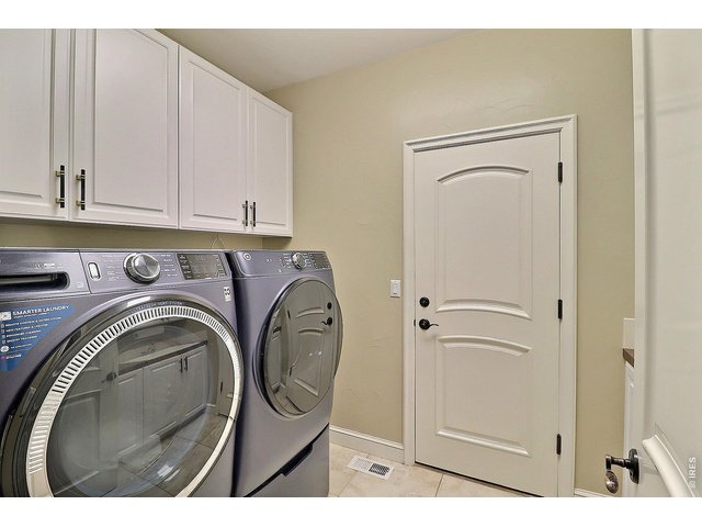 Property Photo 29 Main Floor Laundry
