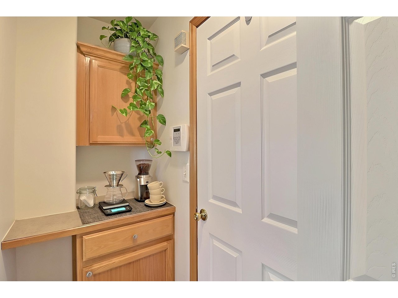Property Photo 14 Charming Area for Coffee Bar or Wine Bar