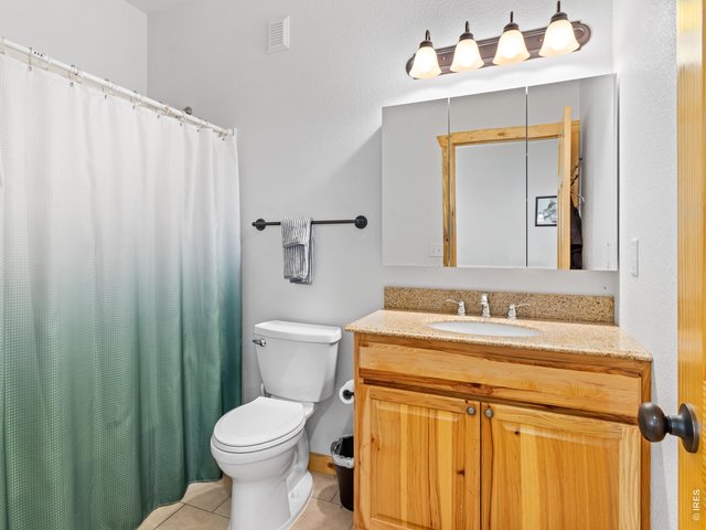 Property Photo 33 Lower level full bath