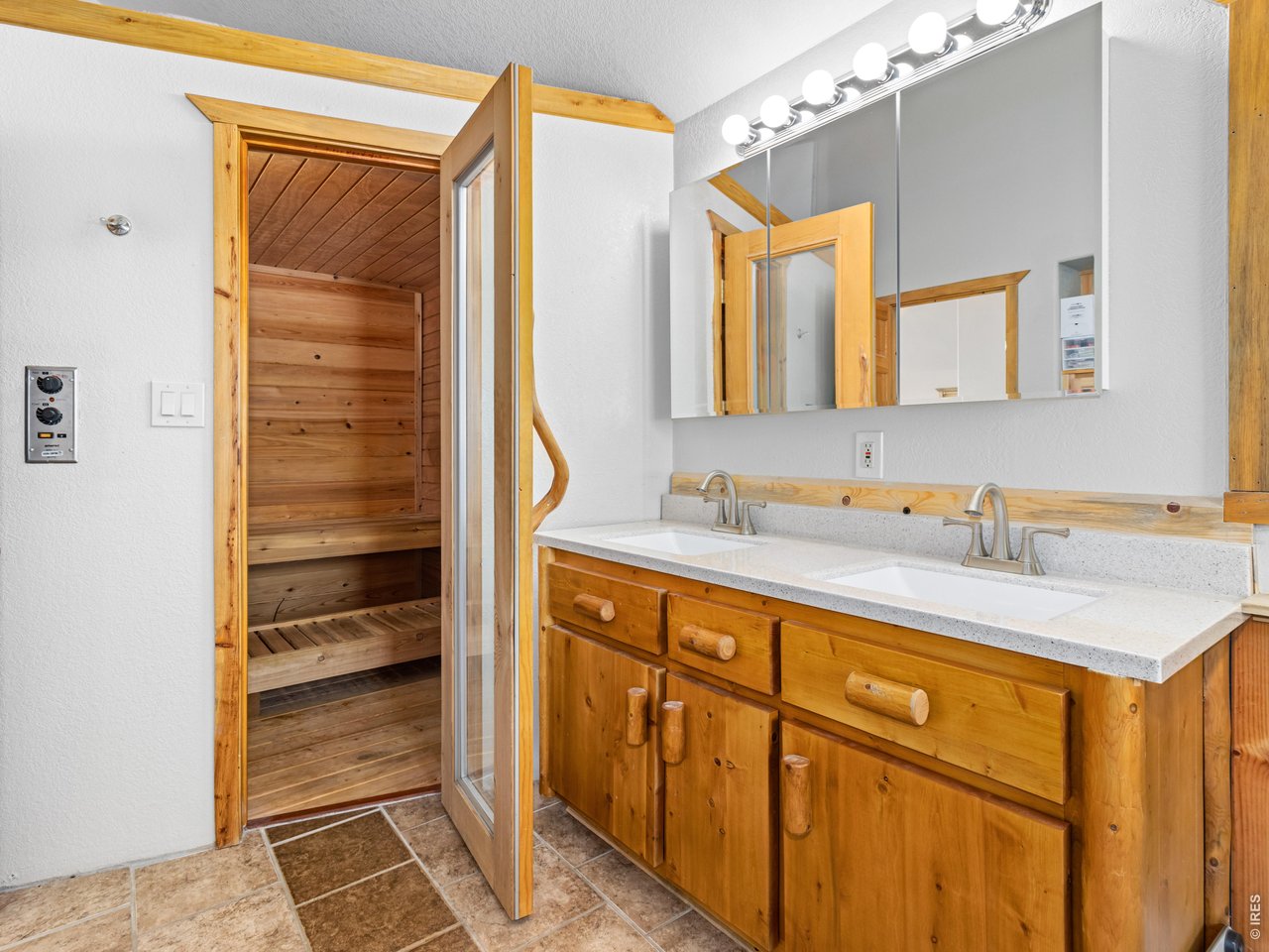 Property Photo 25 Primary bath Sauna