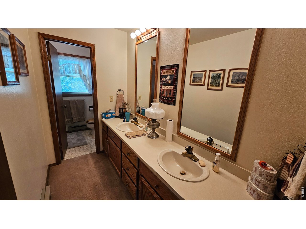 Property Photo 17 Upper 3/4 bathroom
