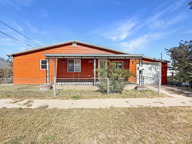 Property Photo 1 