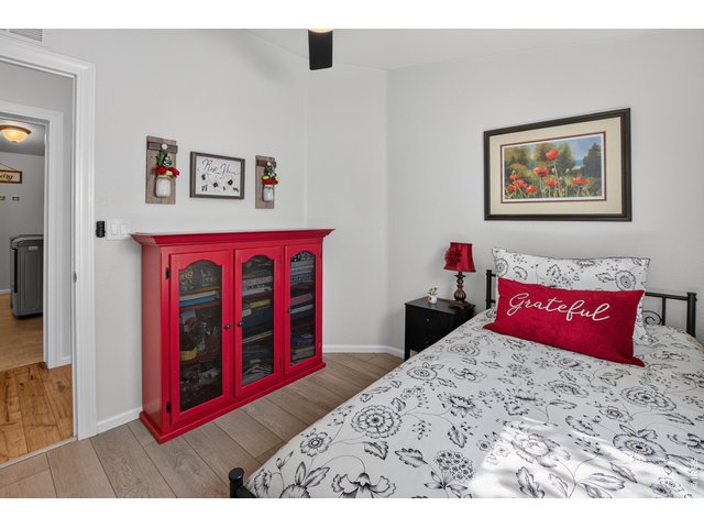 Property Photo 16 Guest Bedroom