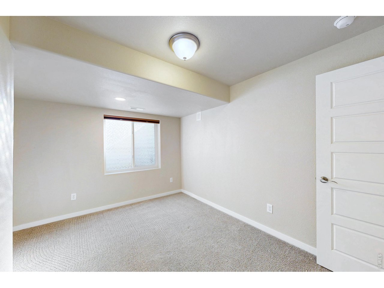 Property Photo 41 Bedroom 5