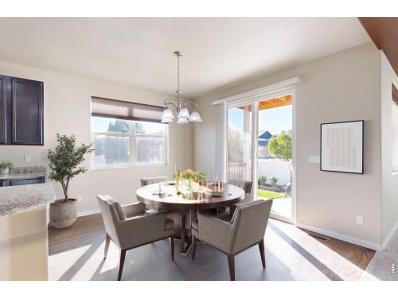Property Photo 7 VS dining room