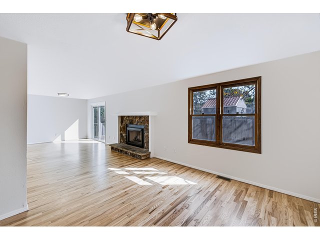 Property Photo 16 Open and bright! Newly refinished Hardwood Floor.