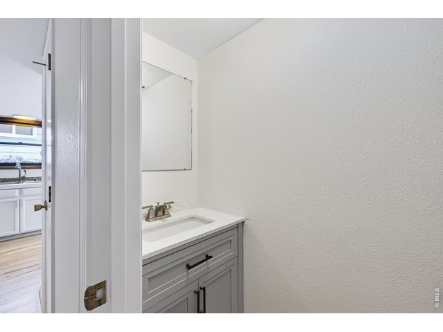 Property Photo 17 Main level powder room