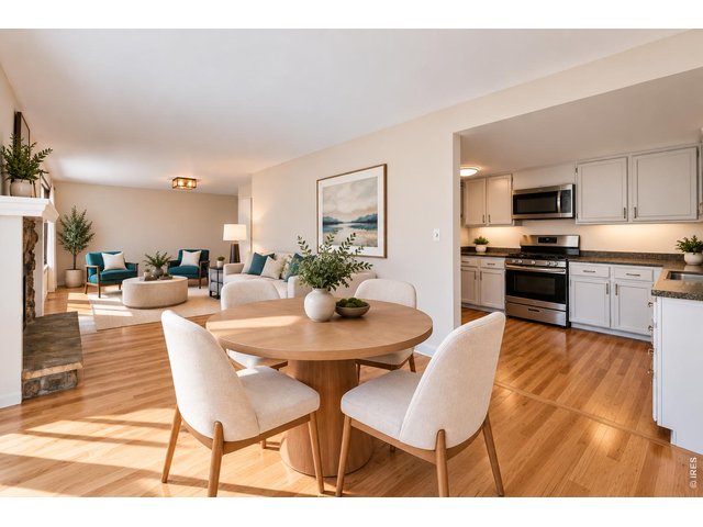 Property Photo 13 Open concept floorpan. Virtually Staged.