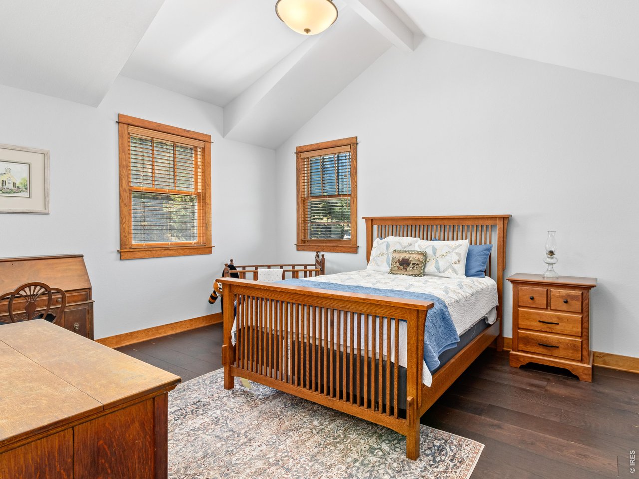Property Photo 30 Third bedroom