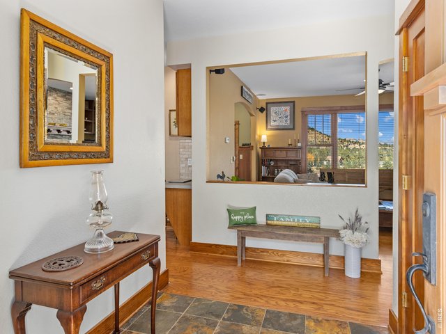 Property Photo 4 Foyer