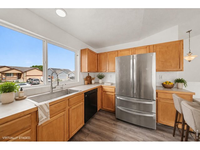Property Photo 10 Virtually staged KItchen