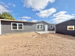 214 Oak St Log Lane Village, CO 80705
