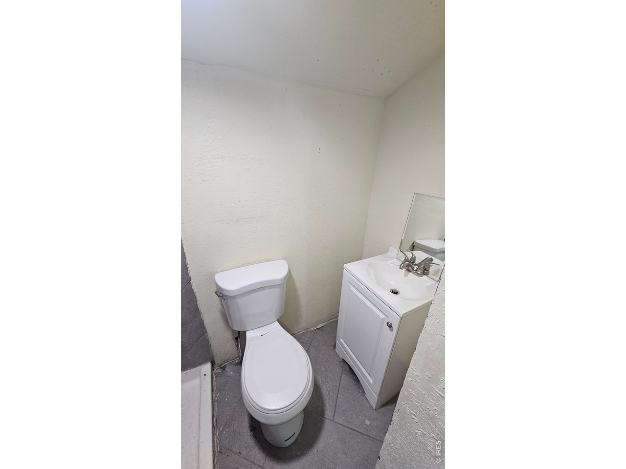 Property Photo 16 Unit D bathroom