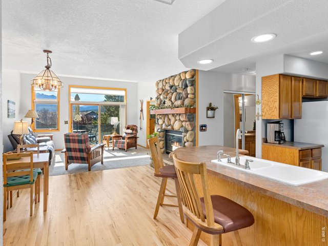 Property Photo 9 Hardwood flooring