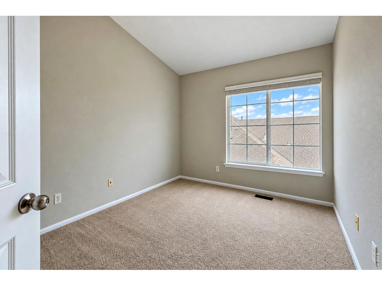 Property Photo 32 Third Bedroom