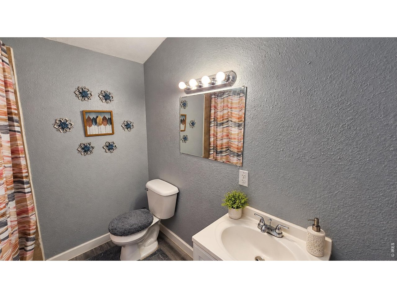 Property Photo 23 Unit A Bathroom