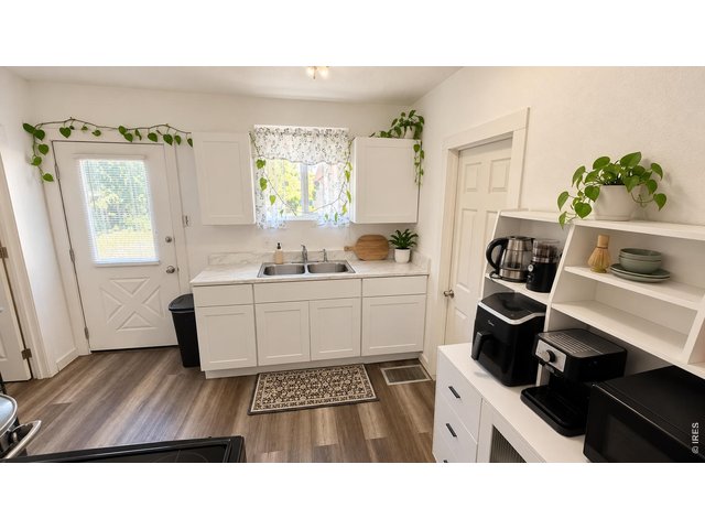Property Photo 26 Unit B Kitchen