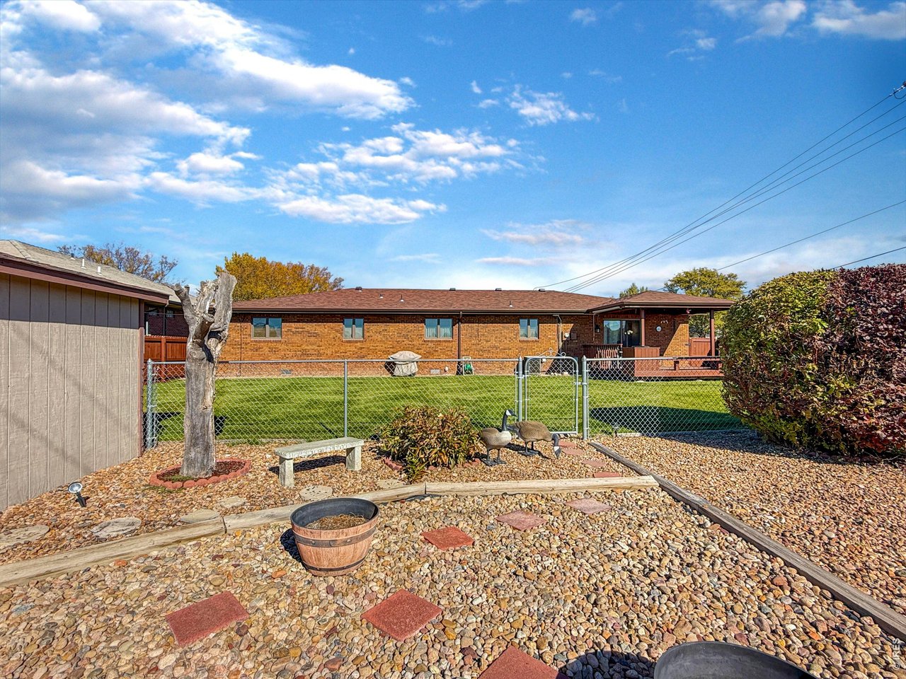 Property Photo 37 