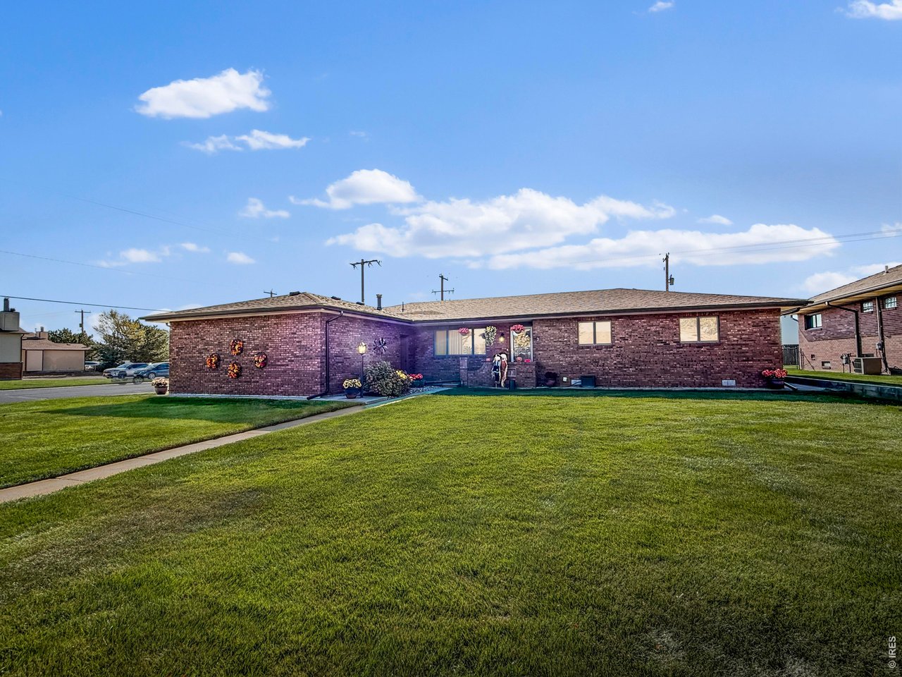 Property Photo 1 