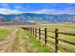 1 S Perry Park Rd Larkspur, CO 80118