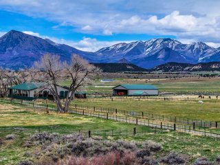 1071 Black Canyon Rd Crawford, CO 81415