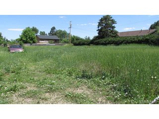 880 Vivian St Lakewood, CO 80401