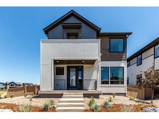 5584 Moosehead Cir Longmont, CO 80504