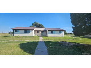 708 W 1st Ave Kit Carson, CO 80825