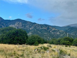 15 Clear Brook Pl Mosca, CO 81146