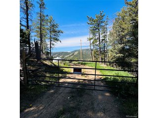 17222 Little Shadow Trl Littleton, CO 80127