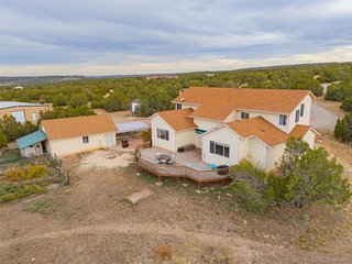 3115 Canyon Heights Rd Pueblo, CO 81005