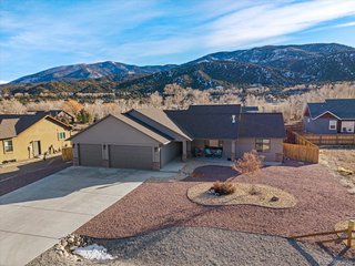 1115 E Sabeta Ave Poncha Springs, CO 81242
