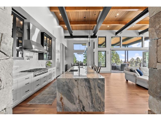 Property Photo 11 The gourmet kitchen is a chef's dream