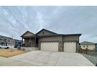108 Monarch St Bennett, CO 80102