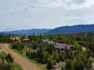 14 Rocky Mountain Ln Grand Lake, CO 80447
