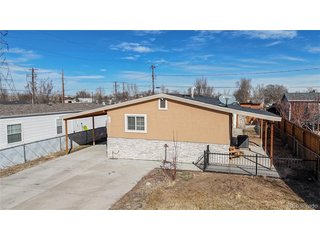 703 Locust Ave Lochbuie, CO 80603