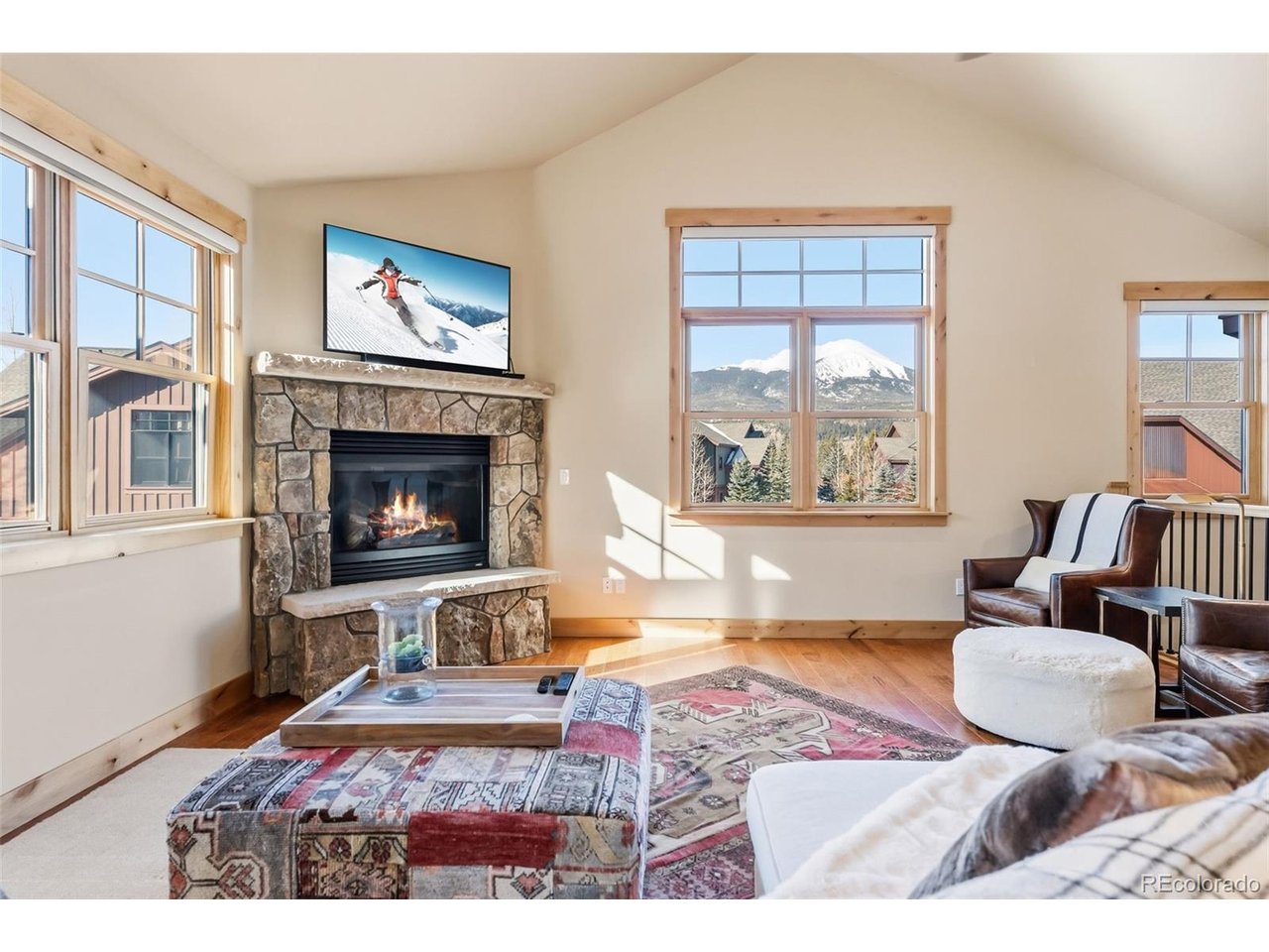 Living area with view to the west.