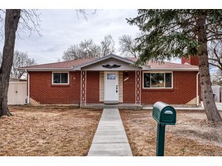 8126 Benton Way Arvada, CO 80003