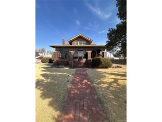 204 W Ash St Walsh, CO 81090