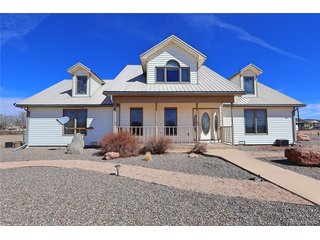 604 9th St Blanca, CO 81123