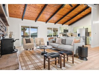 96 Moose Rd Lyons, CO 80540