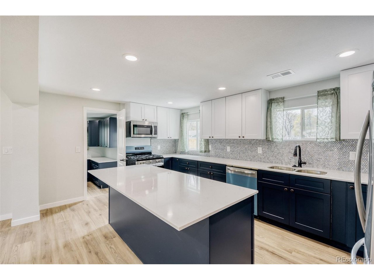 Contemporary Open Kitchen