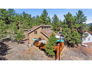 28 Signalman Ln Lake George, CO 80827